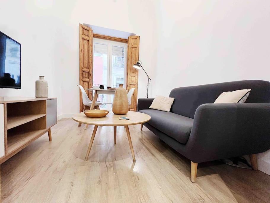 Apartamento Privado De Diseno En Pleno Centro - Atocha Apartman Madrid Kültér fotó